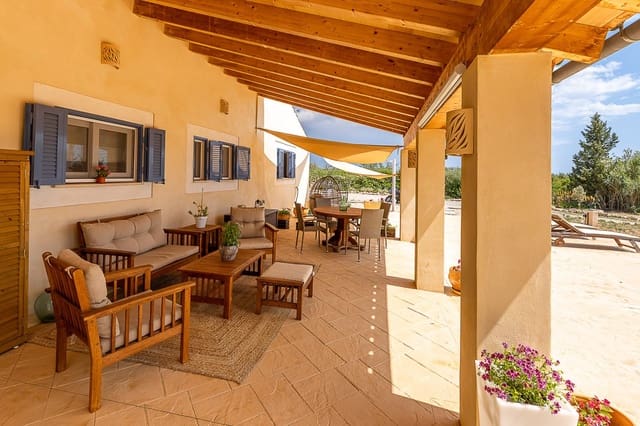 3 soveværelse Finca/Landehus til salg i Llucmajor med garage - € 840.000 (Ref: 7576314)