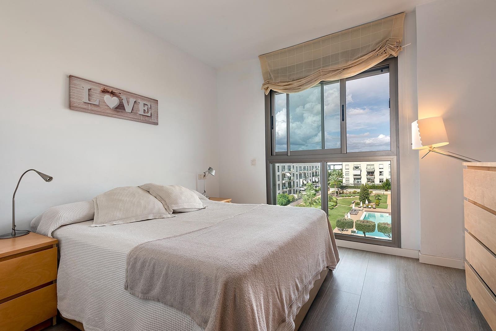 3 slaapkamer Penthouse te huur in Palma de Mallorca met zwembad garage - € 1.950 (Ref: 7825689)