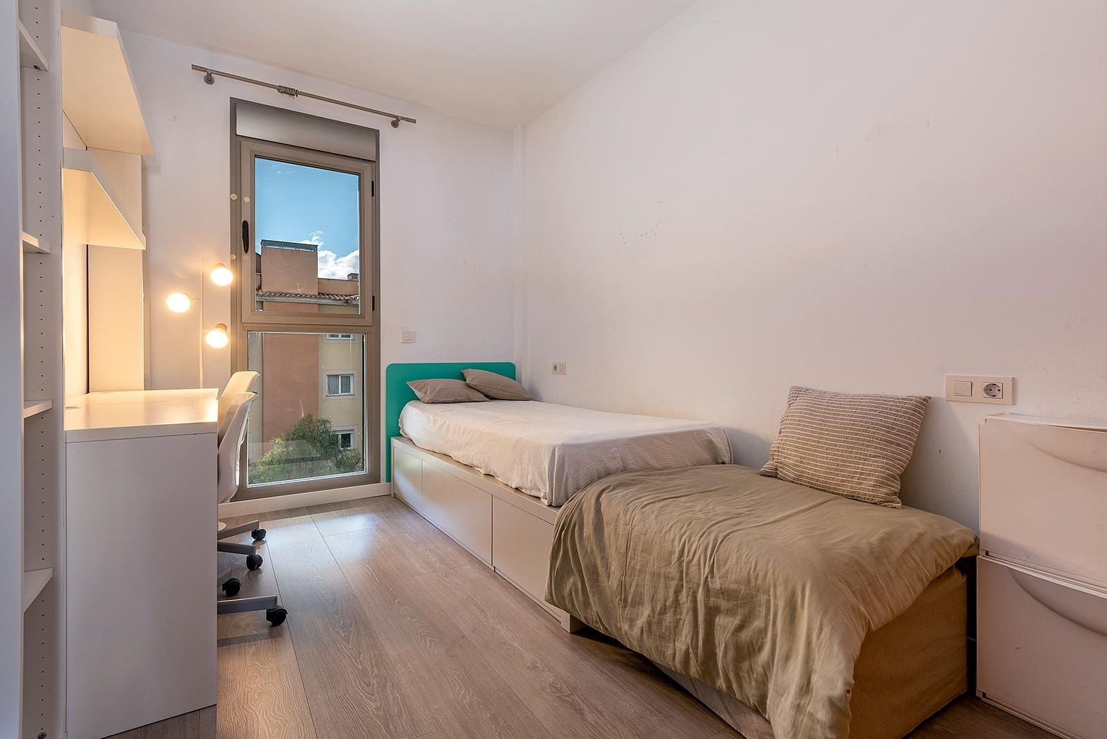 3 slaapkamer Penthouse te huur in Palma de Mallorca met zwembad garage - € 1.950 (Ref: 7825689)