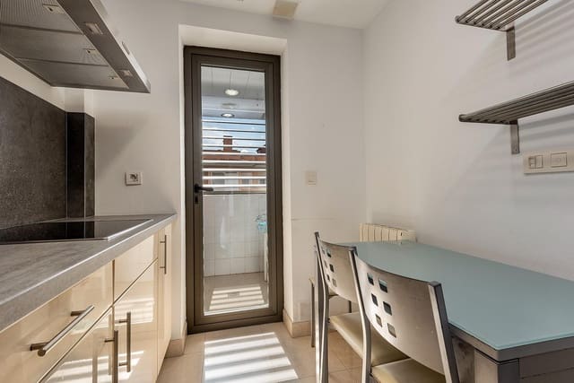 3 slaapkamer Penthouse te huur in Son Pereto, Palma de Mallorca met zwembad garage - € 1.950 (Ref: 7825689)