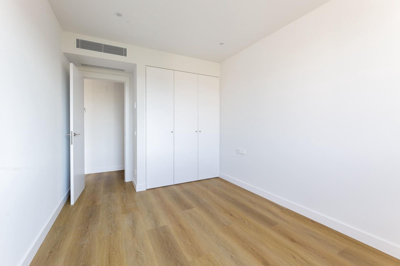 2 bedroom Flat for sale in Palma de Mallorca - € 490,000 (Ref: 9110164)