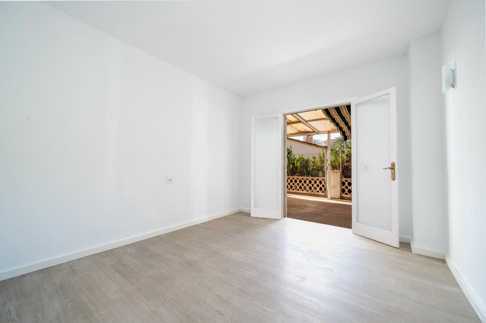 3 soverom Strandleiligheter til salgs i Palmanova med garasje - € 520 000 (Ref: 9217239)