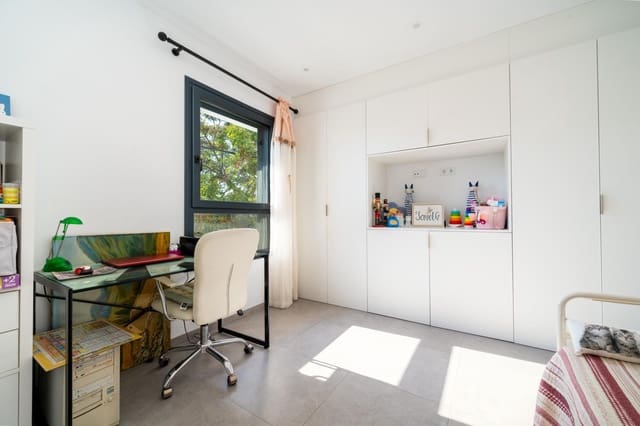 2 sovrum Takvåning till salu i Palma de Mallorca med garage - 560 000 € (Ref: 9240317)