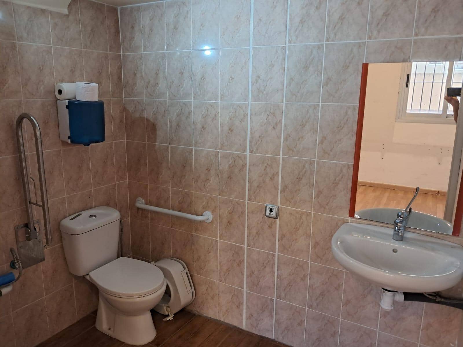 Commercial for rent in Palma de Mallorca - € 1,200 (Ref: 9303413)