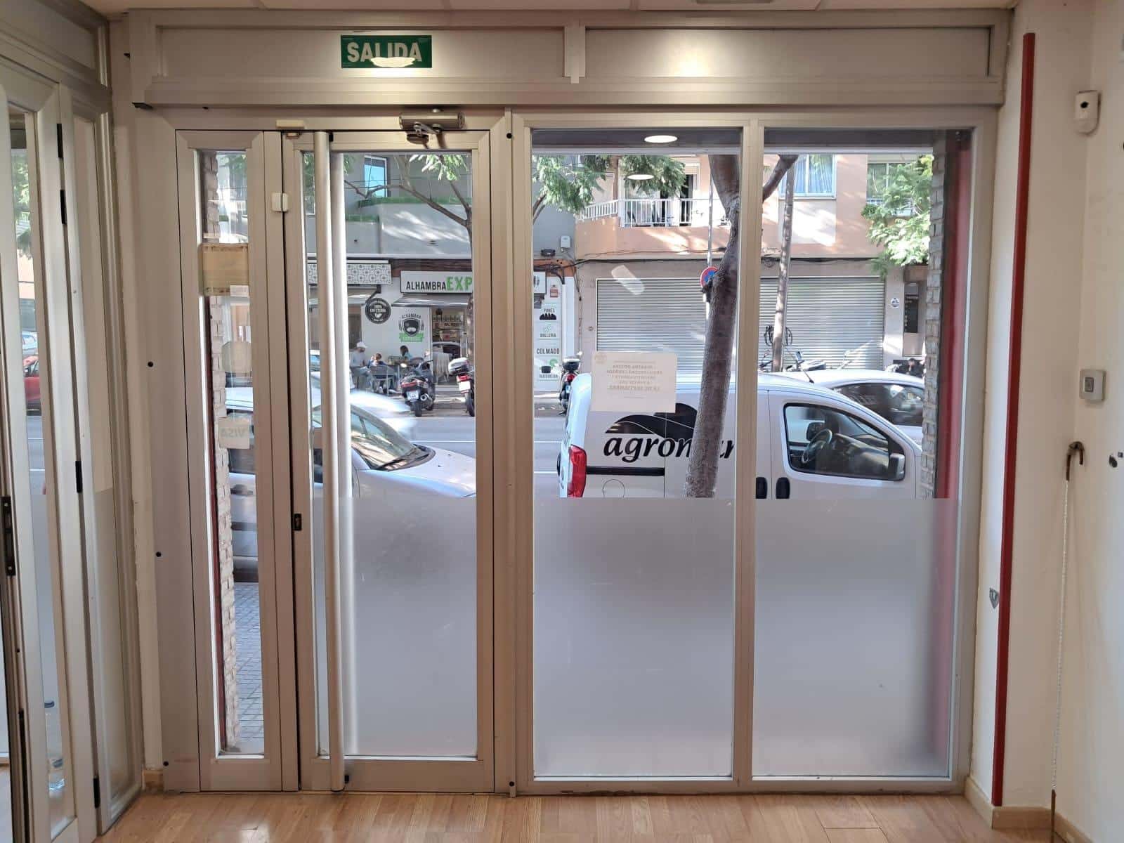 Commercial for rent in Palma de Mallorca - € 1,200 (Ref: 9303413)