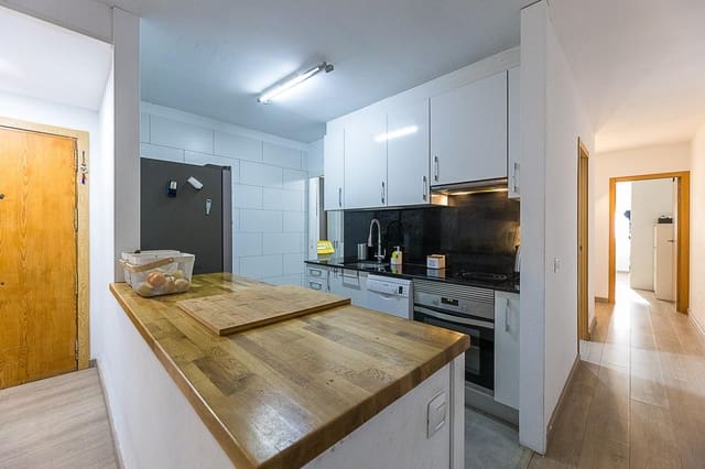 Piso de 3 habitaciones en Son Cotoner, Palma de Mallorca en venta - 449.900 € (Ref: 9321831)