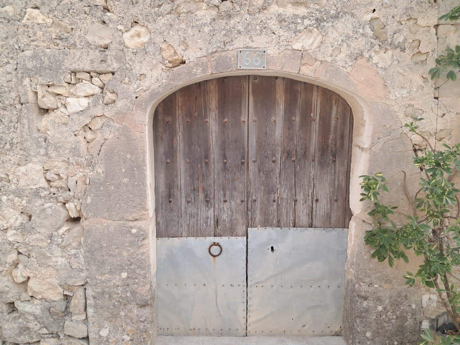 Townhouse for sale in Sant Joan - € 179,000 (Ref: 9375262)