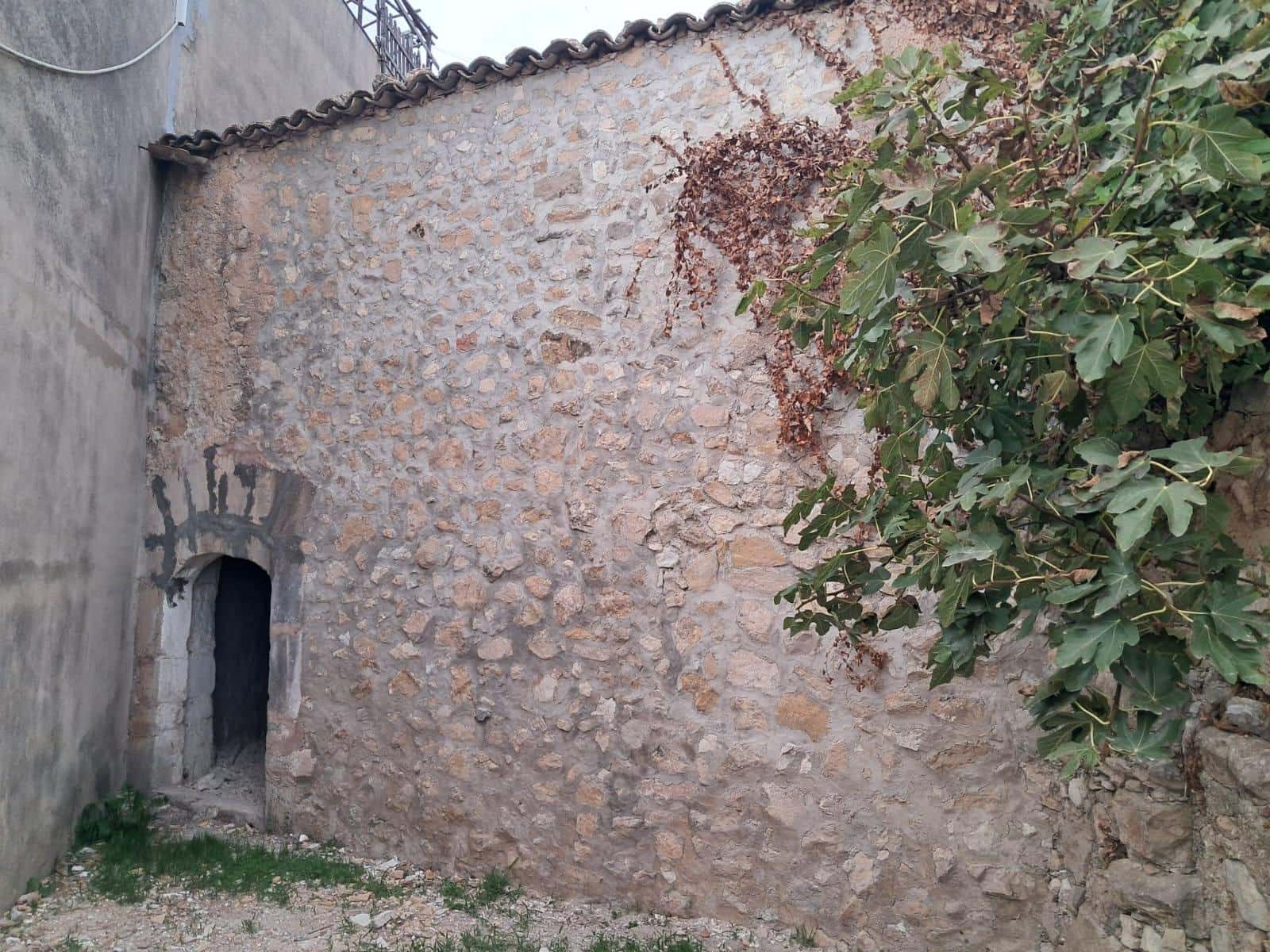 Townhouse for sale in Sant Joan - € 179,000 (Ref: 9375262)