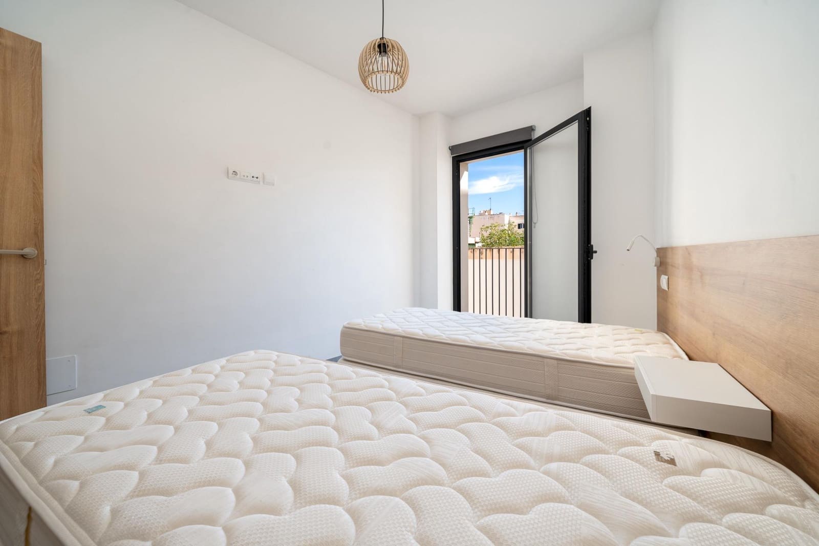 11 bedroom Business for rent in Palma de Mallorca - € 10,000 (Ref: 9375263)
