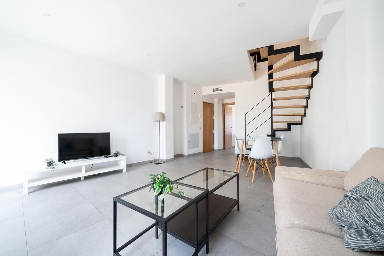 11 bedroom Business for rent in Palma de Mallorca - € 10,000 (Ref: 9375263)