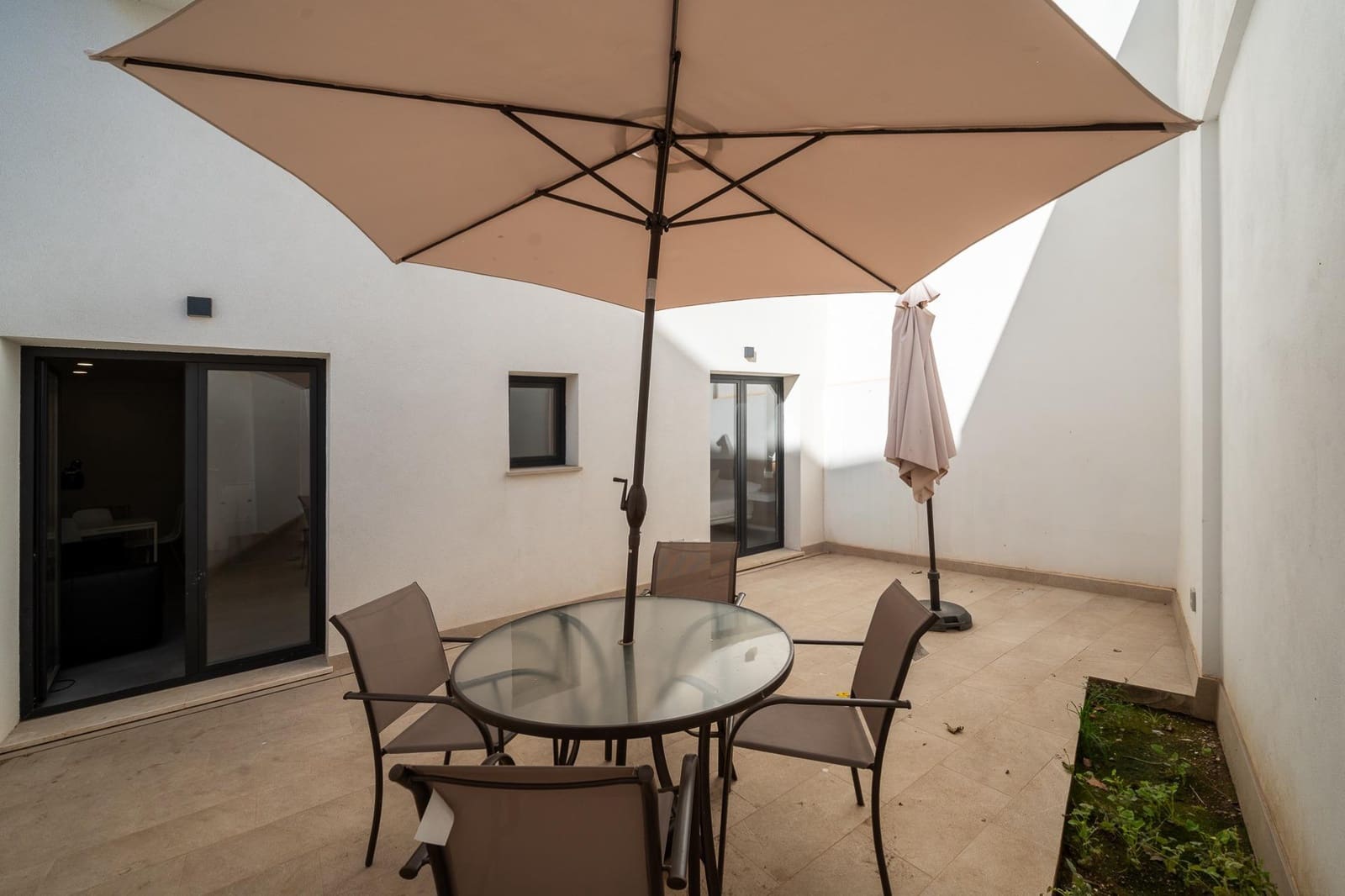 11 bedroom Business for rent in Palma de Mallorca - € 10,000 (Ref: 9375263)