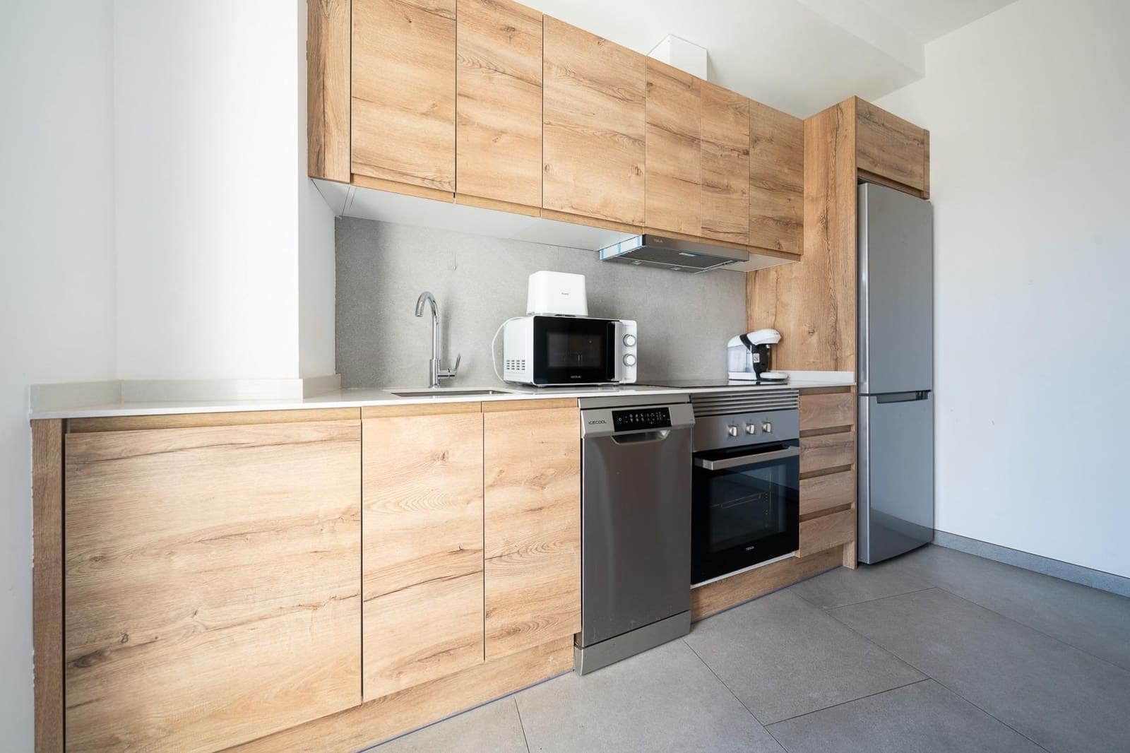 11 bedroom Business for rent in Palma de Mallorca - € 10,000 (Ref: 9375263)