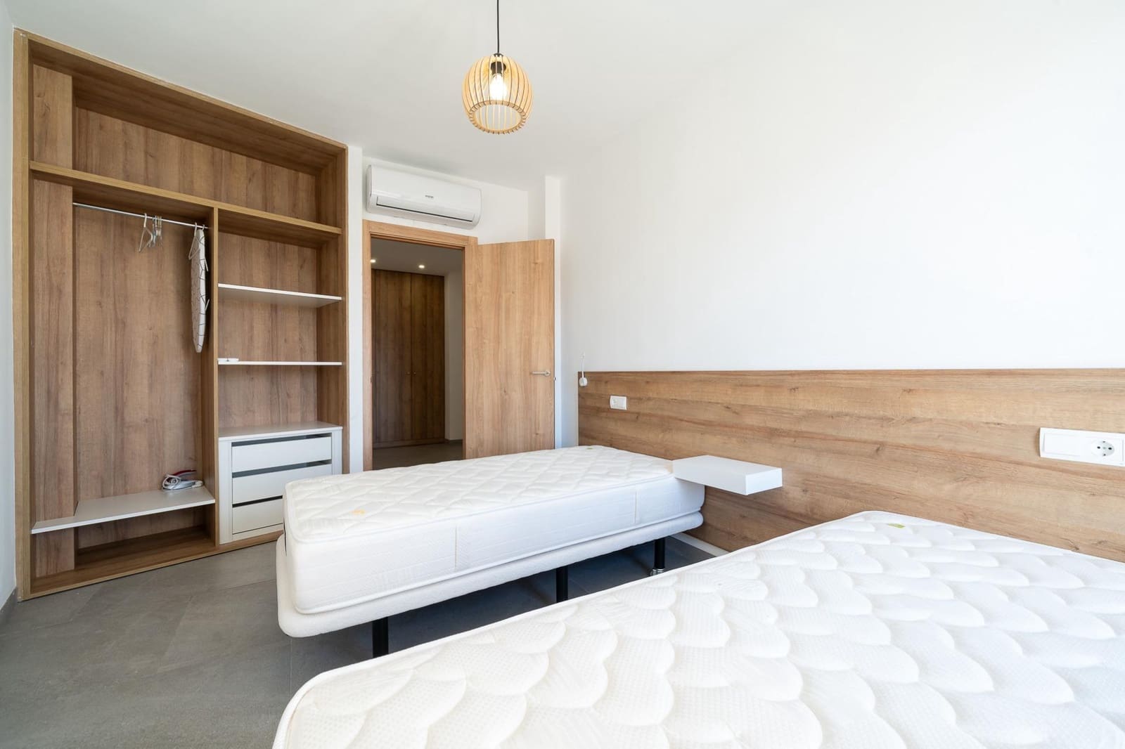 11 bedroom Business for rent in Palma de Mallorca - € 10,000 (Ref: 9375263)