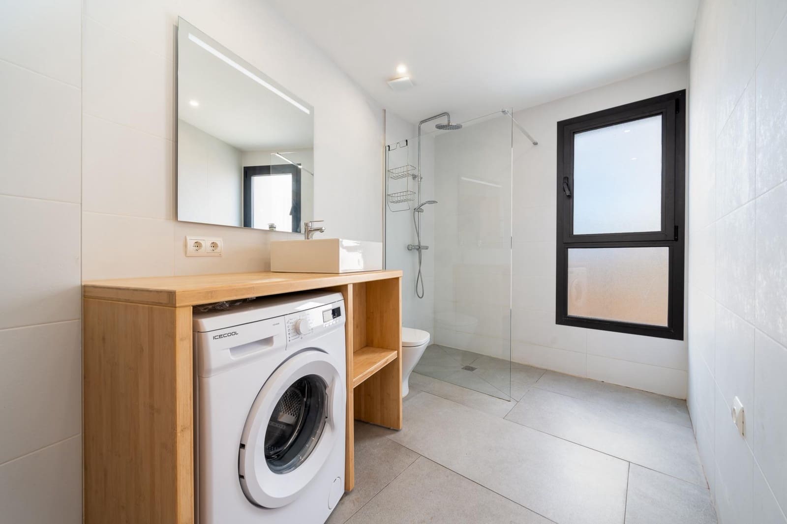 11 bedroom Business for rent in Palma de Mallorca - € 10,000 (Ref: 9375263)