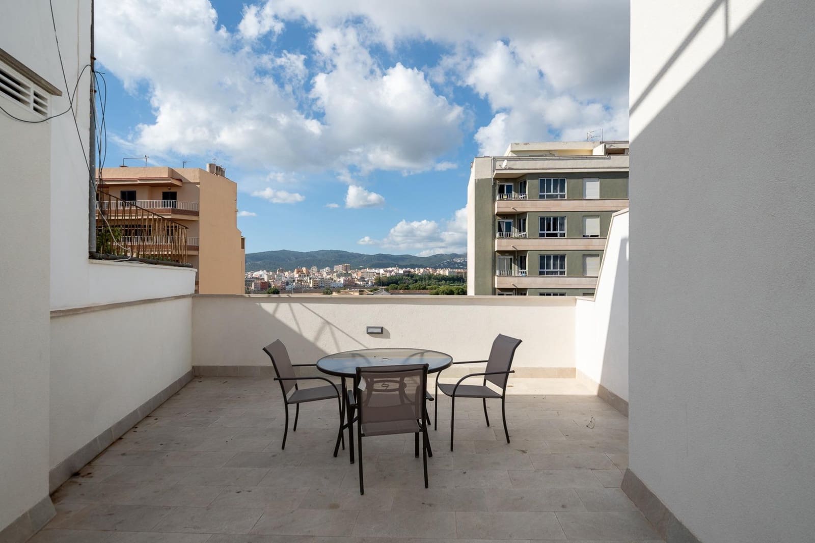 11 bedroom Business for rent in Palma de Mallorca - € 10,000 (Ref: 9375263)