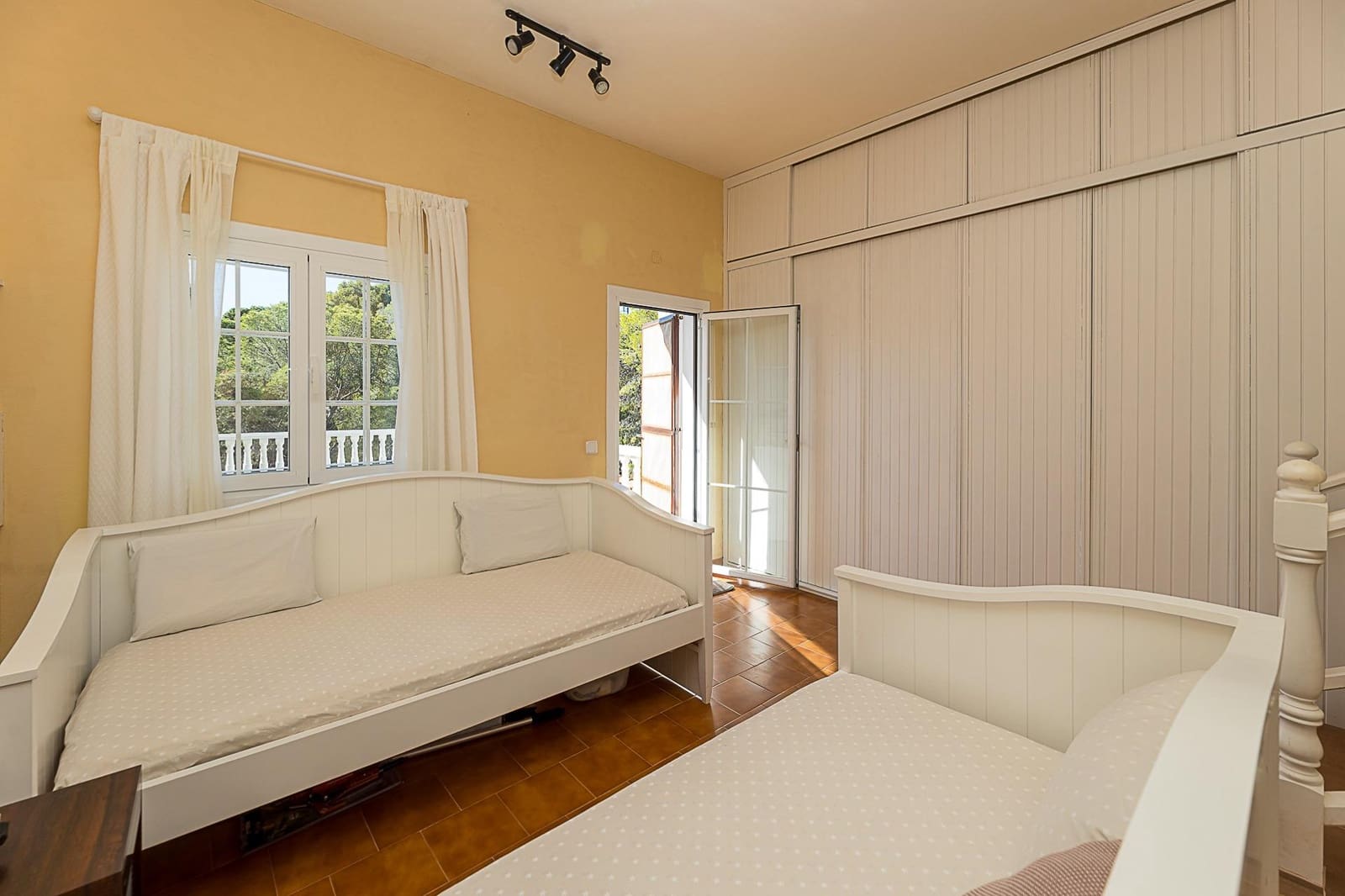 4 soveværelse Semi-Rækkehus til salg i Costa d'en Blanes med swimmingpool garage - € 1.450.000 (Ref: 9382774)