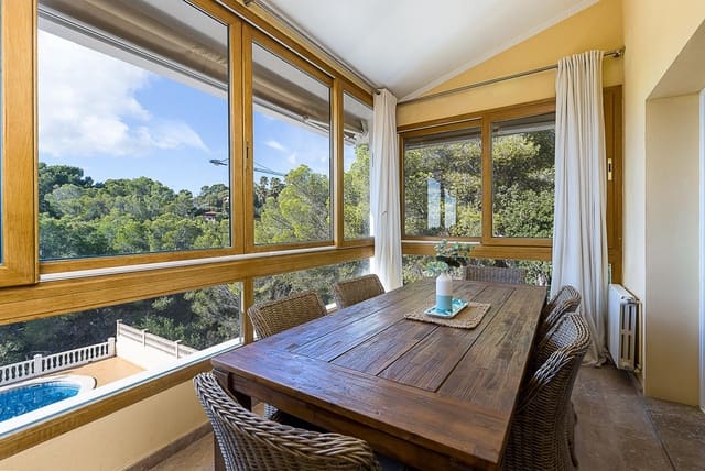 4 sypialnia Dom blizniak na sprzedaż w Costa d'en Blanes, Calvià z basenem garażem - 1 450 000 € (Ref: 9382774)