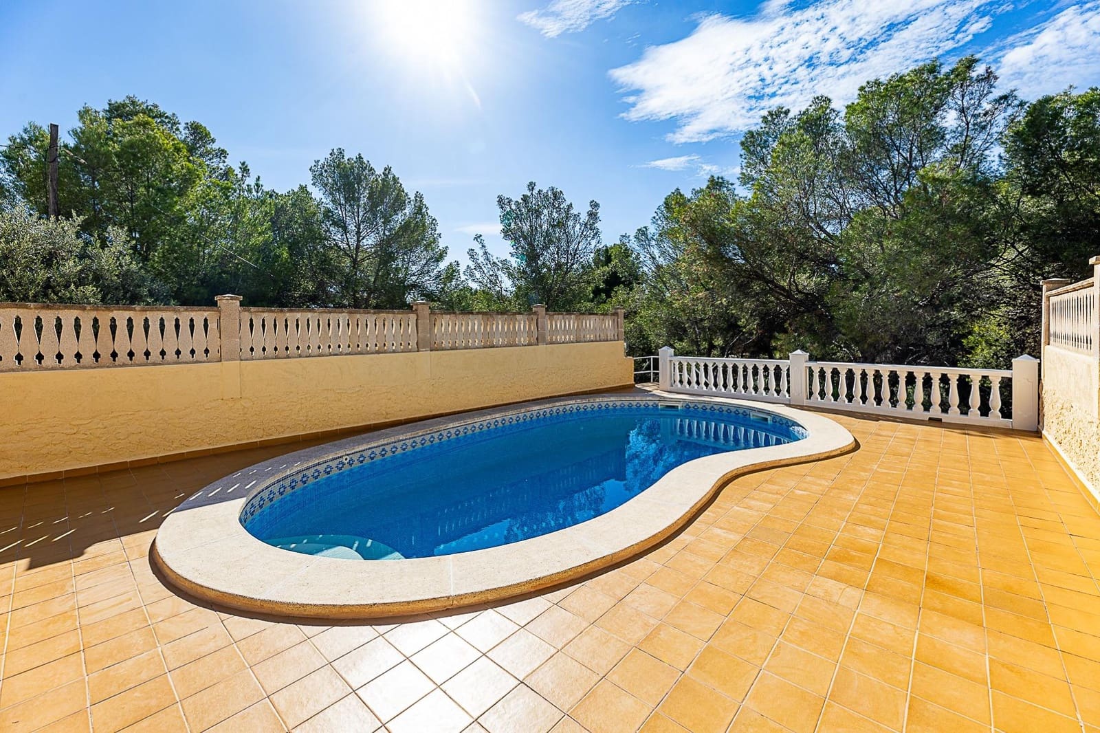 4 soveværelse Semi-Rækkehus til salg i Costa d'en Blanes med swimmingpool garage - € 1.450.000 (Ref: 9382774)