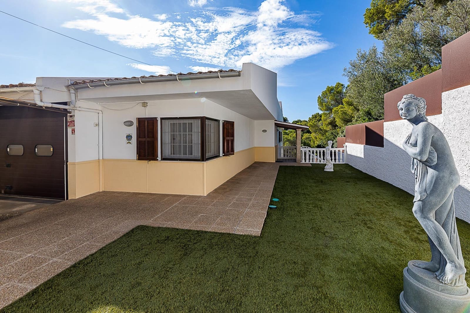 4 soveværelse Semi-Rækkehus til salg i Costa d'en Blanes med swimmingpool garage - € 1.450.000 (Ref: 9382774)