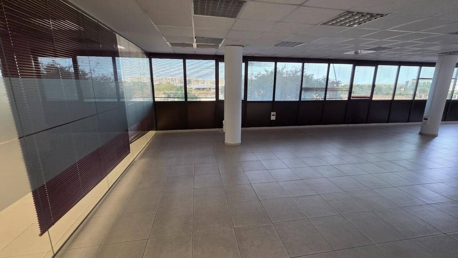 Oficina en Palma de Mallorca en alquiler - 2.200 € (Ref: 9431030)