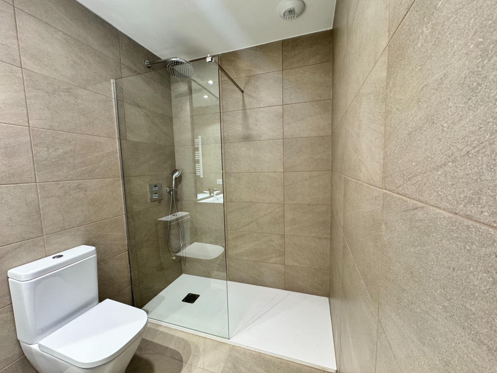 4 bedroom Semi-detached Villa for sale in Llucmajor with pool - € 850,000 (Ref: 9431033)