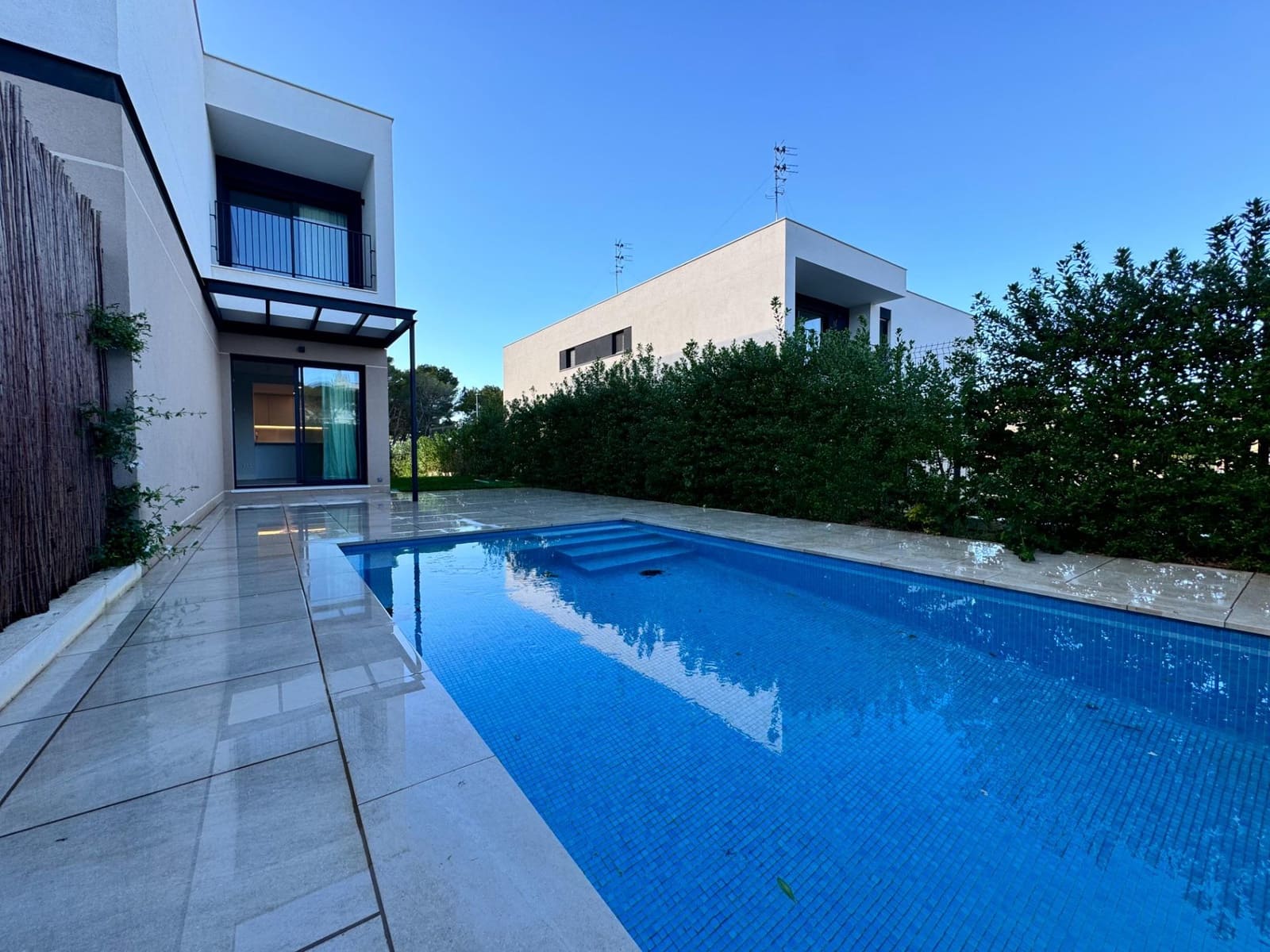 4 bedroom Semi-detached Villa for sale in Llucmajor with pool - € 850,000 (Ref: 9431033)