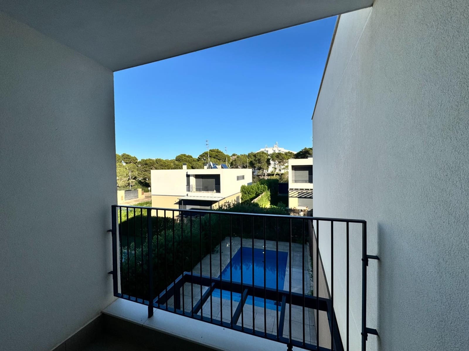 4 bedroom Semi-detached Villa for sale in Llucmajor with pool - € 850,000 (Ref: 9431033)