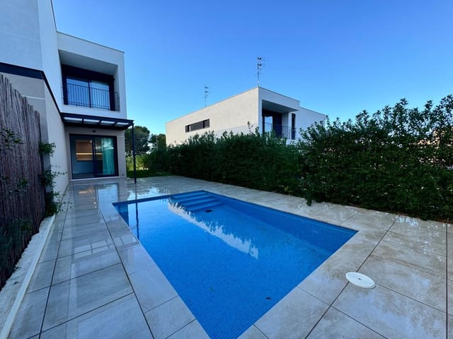 4 quarto Moradia Geminada para venda em Llucmajor com piscina - 850 000 € (Ref: 9431033)