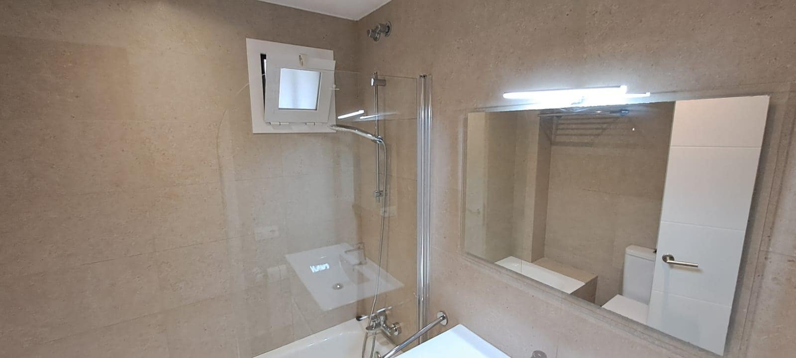 2 soverom Leilighet til leie i Palma de Mallorca med svømmebasseng - € 1 950 (Ref: 9449011)