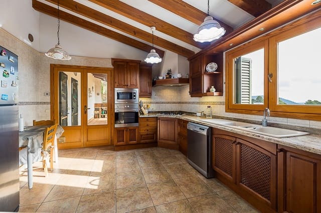 4 quarto Moradia para venda em Bunyola com piscina garagem - 1 250 000 € (Ref: 9452064)