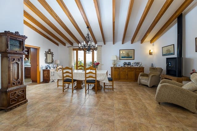 4 quarto Moradia para venda em Bunyola com piscina garagem - 1 250 000 € (Ref: 9452064)