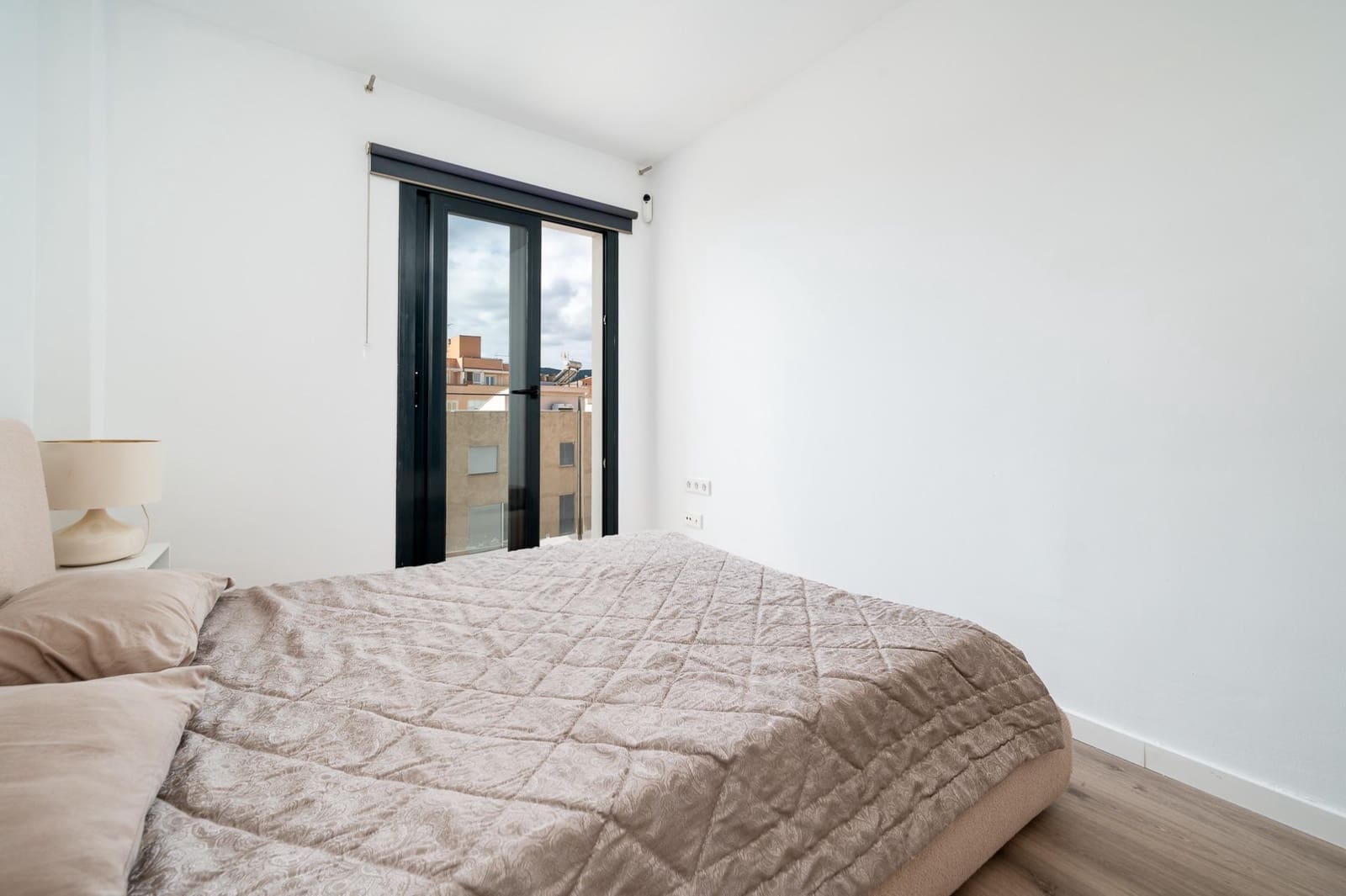 2 makuuhuone Kattohuoneisto vuokrattavana paikassa Palma de Mallorca mukana 
autotalli - 2 000 € (Ref: 9482007)