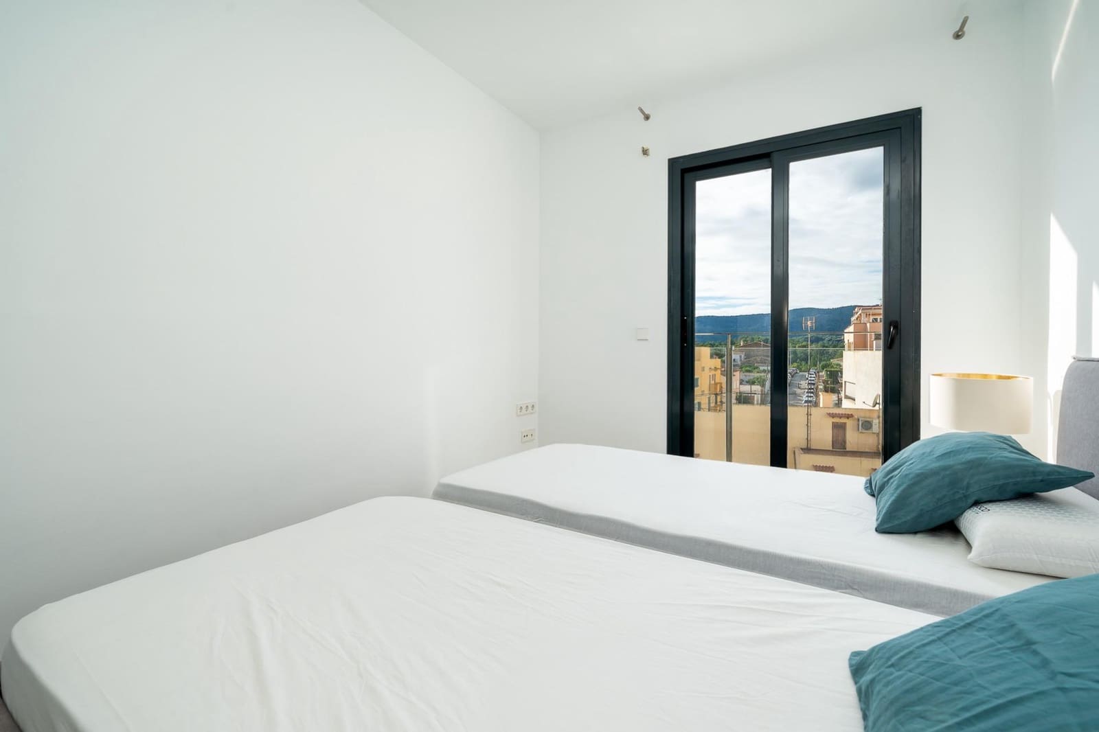 2 makuuhuone Kattohuoneisto vuokrattavana paikassa Palma de Mallorca mukana 
autotalli - 2 000 € (Ref: 9482007)