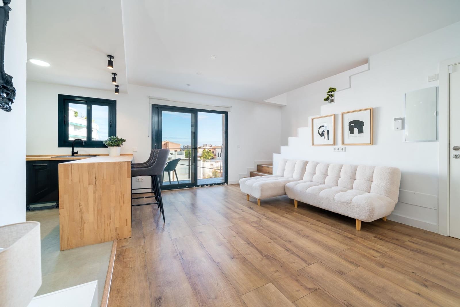 3 makuuhuone Kattohuoneisto vuokrattavana paikassa Palma de Mallorca mukana 
autotalli - 2 200 € (Ref: 9482008)