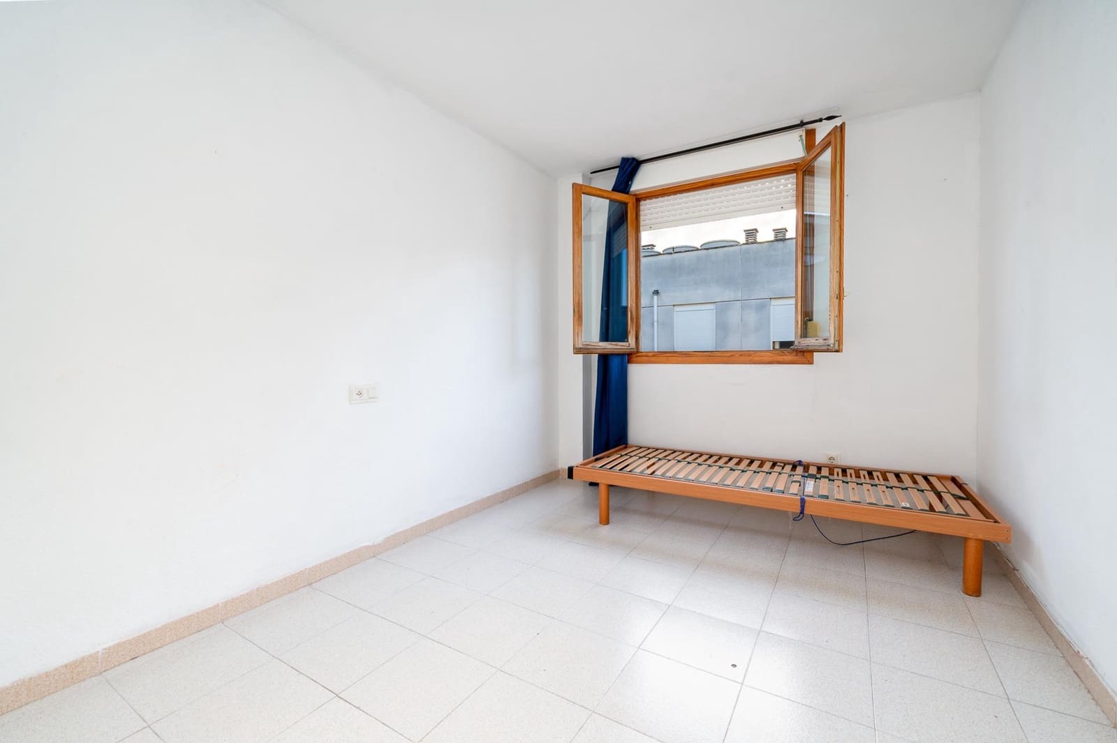 3 bedroom Flat for sale in Palma de Mallorca with garage - € 283,000 (Ref: 9508812)