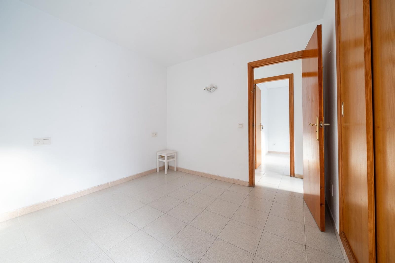 3 bedroom Flat for sale in Palma de Mallorca with garage - € 283,000 (Ref: 9508812)