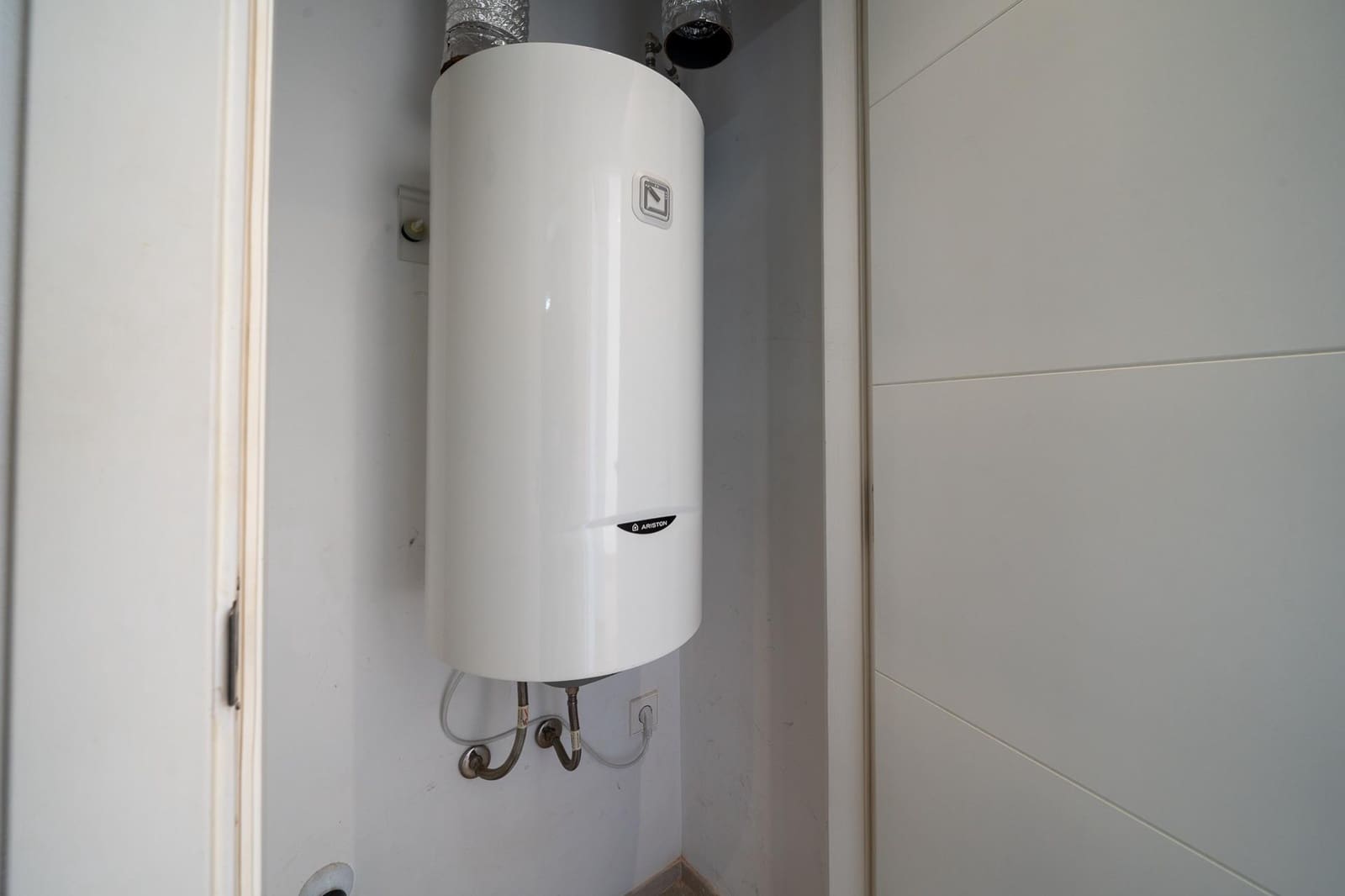 2 sypialnia Dom szeregowy do wynajęcia w Genova z garażem - 1 650 € (Ref: 9571085)