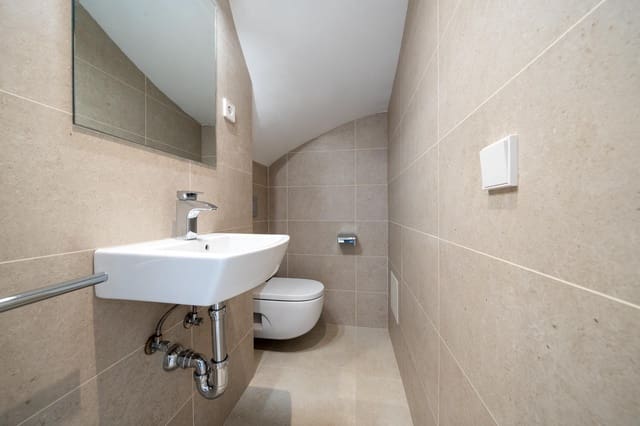 2 quarto Moradia em Banda para arrendar em Genova, Palma de Mallorca com garagem - 1 650 € (Ref: 9571085)