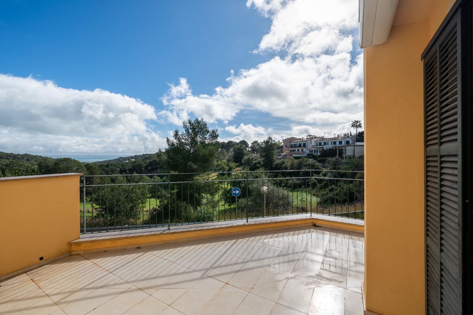 2 sypialnia Dom szeregowy do wynajęcia w Genova z garażem - 1 650 € (Ref: 9571085)