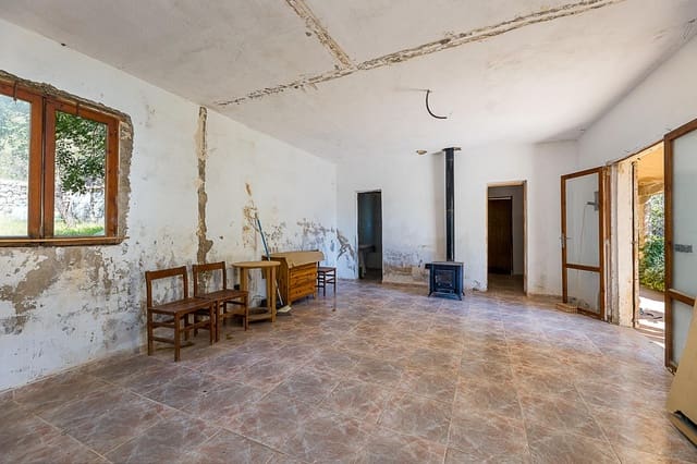 Finca/Country House for sale in Bunyola - € 206,000 (Ref: 9637499)