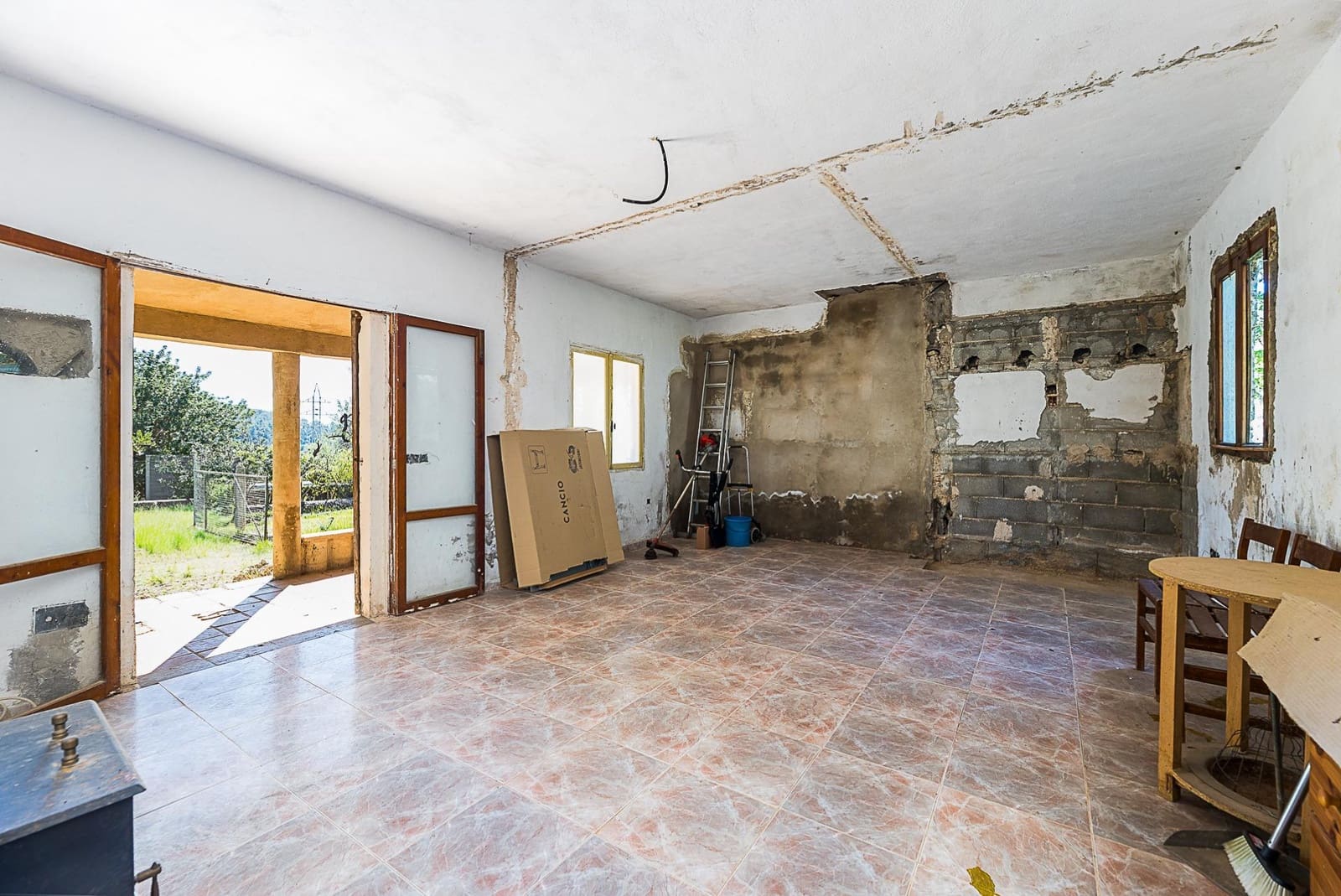 Finca/Country House for sale in Bunyola - € 206,000 (Ref: 9637499)