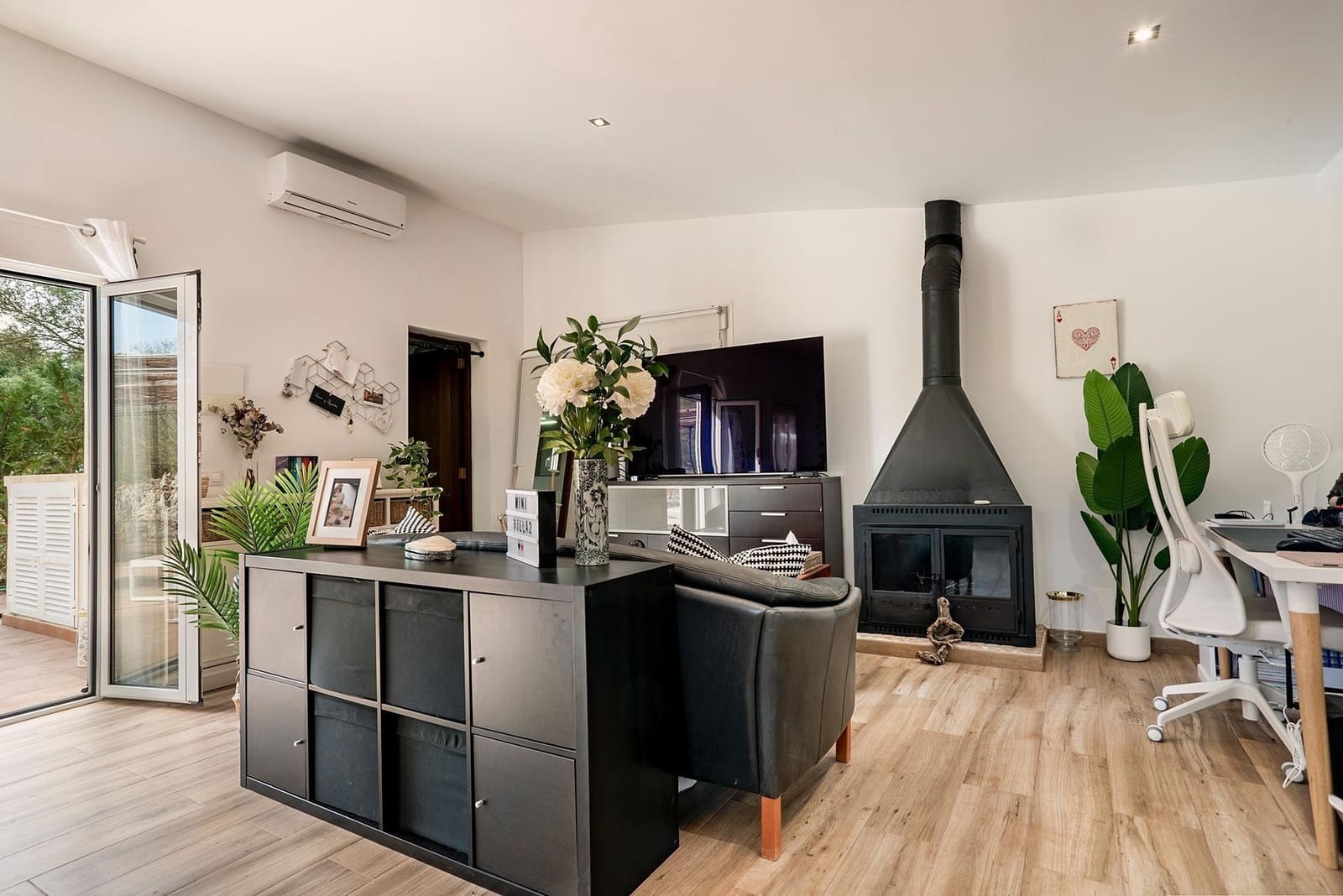 5 sovrum Villa till salu i Puntiro med pool garage - 1 600 000 € (Ref: 9637500)