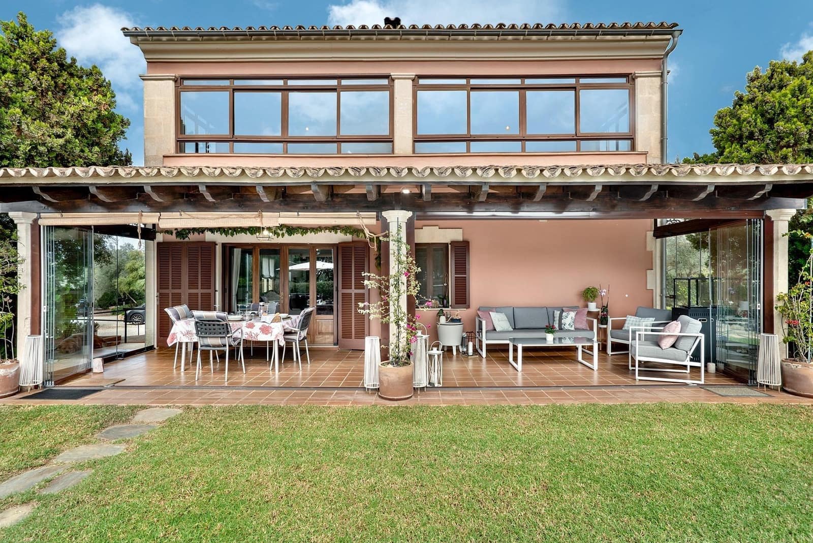 5 sovrum Villa till salu i Puntiro med pool garage - 1 600 000 € (Ref: 9637500)