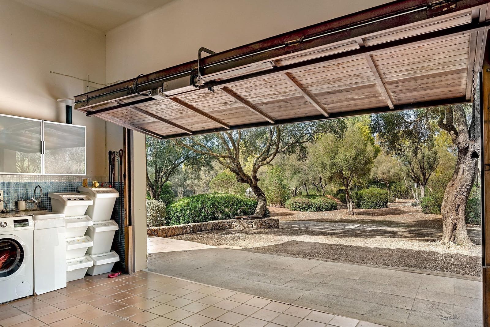 5 sovrum Villa till salu i Puntiro med pool garage - 1 600 000 € (Ref: 9637500)