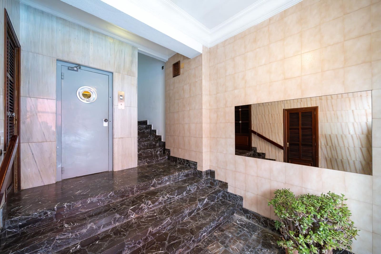 Piso de 2 habitaciones en Palma de Mallorca en venta - 350.000 € (Ref: 9659356)