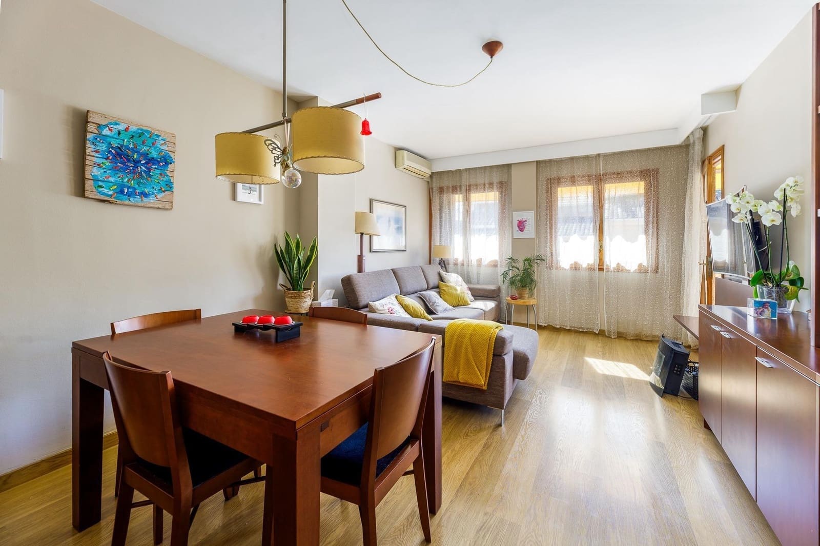 3 bedroom Flat for sale in Palma de Mallorca with garage - € 398,000 (Ref: 9726590)