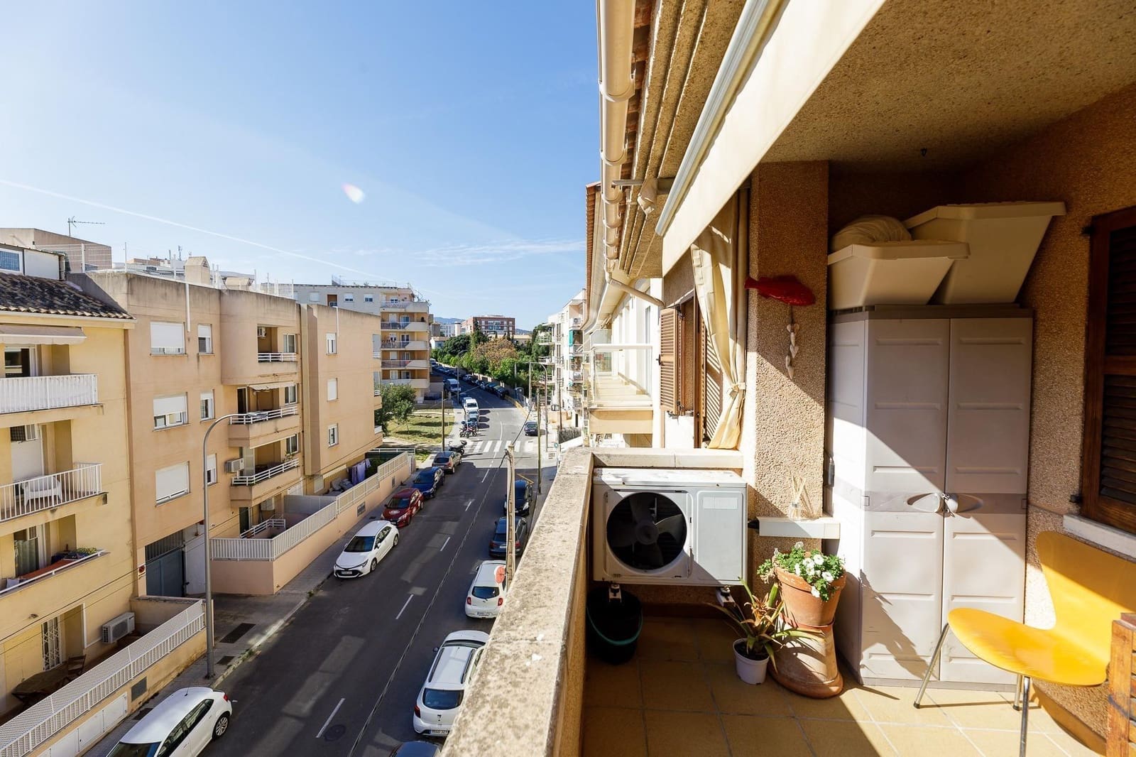 3 bedroom Flat for sale in Palma de Mallorca with garage - € 398,000 (Ref: 9726590)