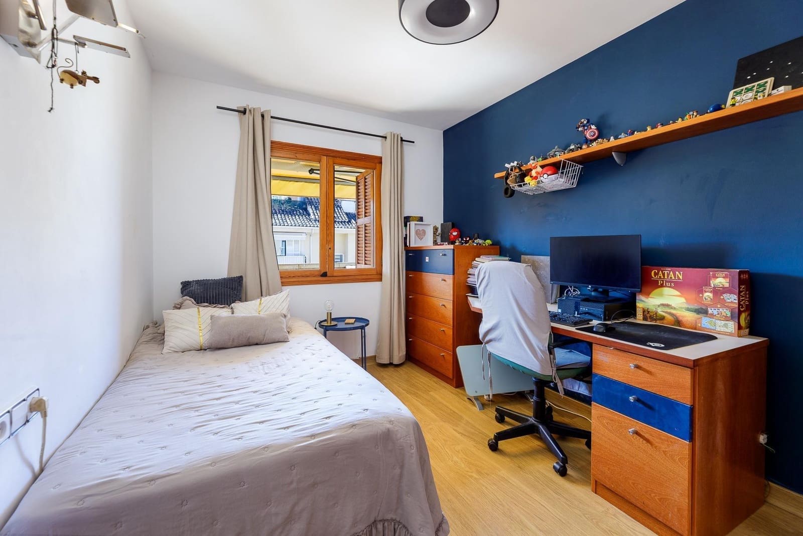 3 bedroom Flat for sale in Palma de Mallorca with garage - € 398,000 (Ref: 9726590)