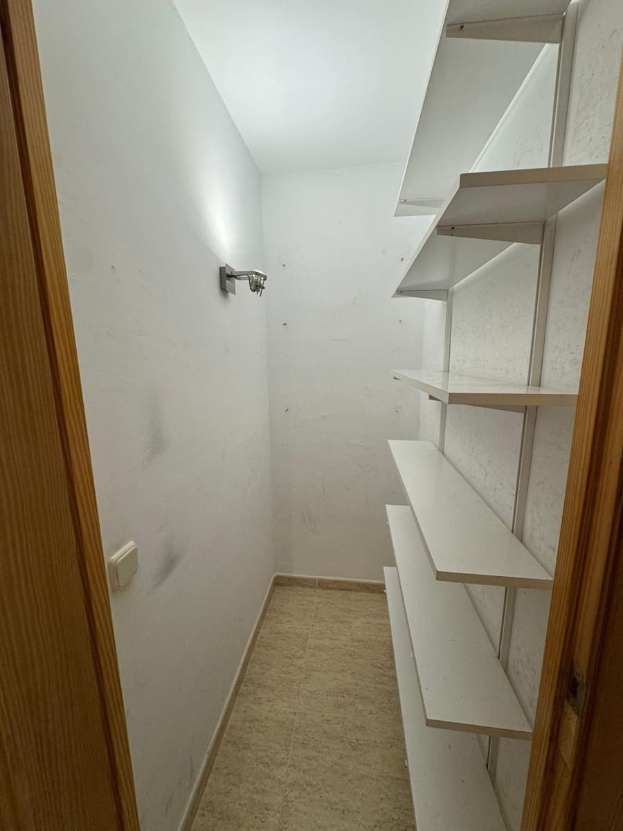 3 bedroom Flat for rent in Palma de Mallorca with pool garage - € 1,800 (Ref: 9738487)