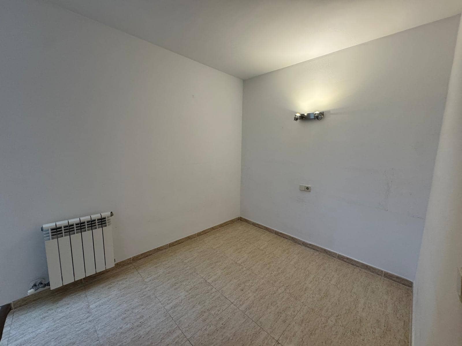 3 bedroom Flat for rent in Palma de Mallorca with pool garage - € 1,800 (Ref: 9738487)